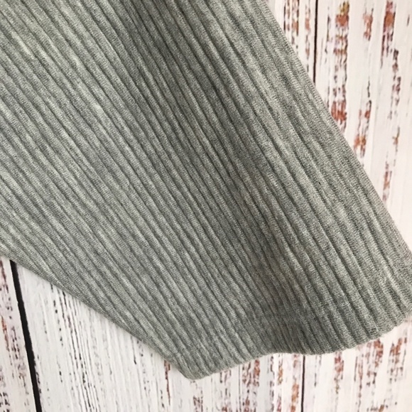 A new day Gray Long Sleeve Cropped Sweater Ribbed Size XS - Picture 4 of 13